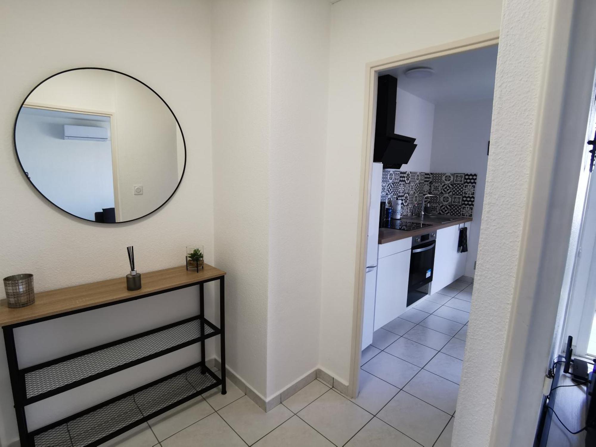 Appartement Refait A Neuf, Climatise Avec Vue Mer Et Montagne, Avec Place De Parking Privative Saint-Cyprien  Bagian luar foto